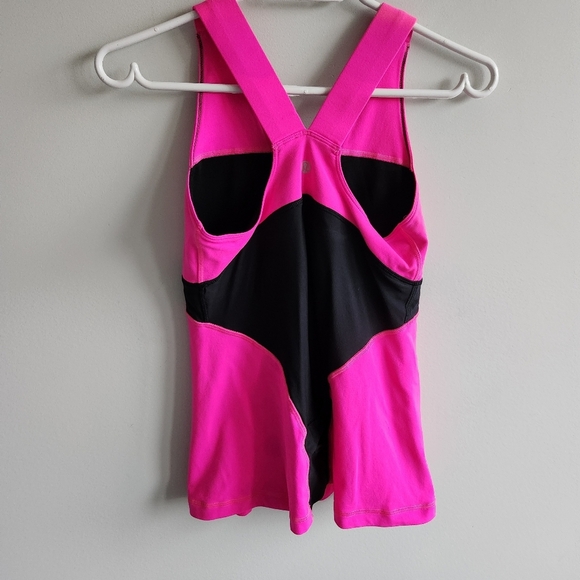Lululemon Deep V Y2K  Fit And Flare Tank Top Yoga Running Gym Size 8 Pink Top - Picture 4 of 9